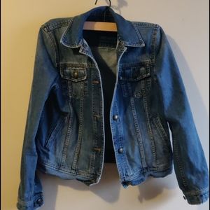 Ralph Lauren denim jacket 💯% cotton size Small